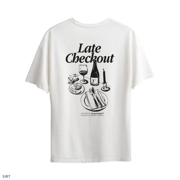 Oversize T-Shirt "Late Checkout"
